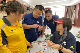 Phóng viên: Quốc Túc lần trước đến Thiên Tân cũng là đánh Singapore, năm 2013 Phó Bác dẫn đội 6 - 1 thắng